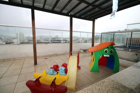 Apartamento para alugar com 62m², 2 quartos e 1 vagaÁrea comum - Playground