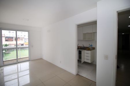 Sala de apartamento para alugar com 2 quartos, 62m² em Vila da Penha, Rio de Janeiro