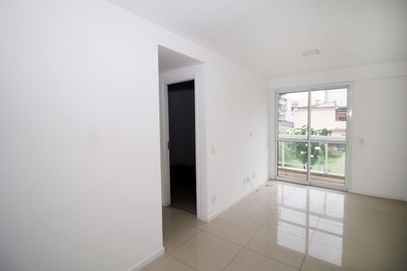 Sala de apartamento para alugar com 2 quartos, 62m² em Vila da Penha, Rio de Janeiro