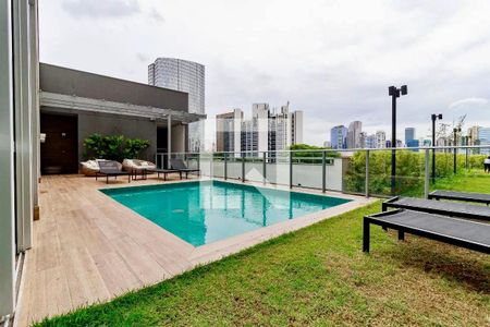 Apartamento à venda com 132m², 3 quartos e 3 vagas Apartamento à venda com 132m², 3 quartos e 3 vagasPiscina
