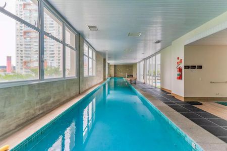 Apartamento à venda com 132m², 3 quartos e 3 vagas Apartamento à venda com 132m², 3 quartos e 3 vagasPiscina