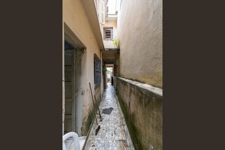 Casa à venda com 240m², 3 quartos e 2 vagasCorredor Lateral