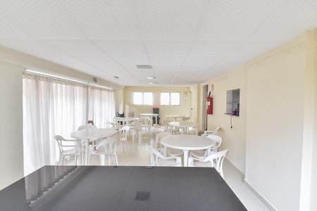 Apartamento para alugar com 133m², 3 quartos e 1 vaga Apartamento para alugar com 133m², 3 quartos e 1 vagaÁrea comum - Salão de festas