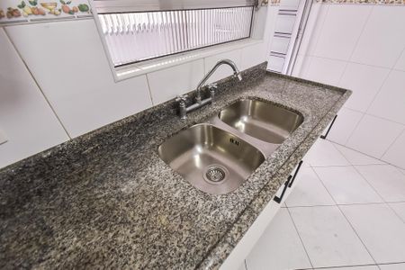 Apartamento para alugar com 133m², 3 quartos e 1 vaga Apartamento para alugar com 133m², 3 quartos e 1 vagaCozinha