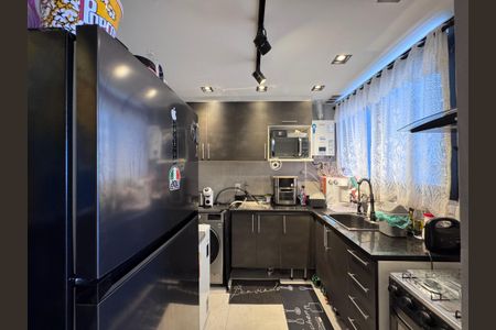 Apartamento à venda com 80m², 2 quartos e 1 vagaCozinha e Área de Serviço