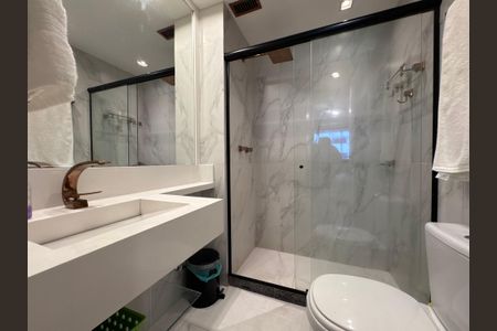 Apartamento à venda com 80m², 2 quartos e 1 vagaSuíte 1 - Banheiro