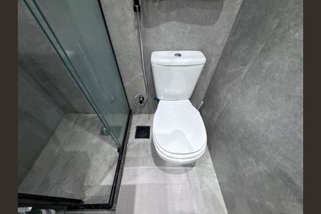 Apartamento à venda com 80m², 2 quartos e 1 vagaSuíte 2 - Banheiro