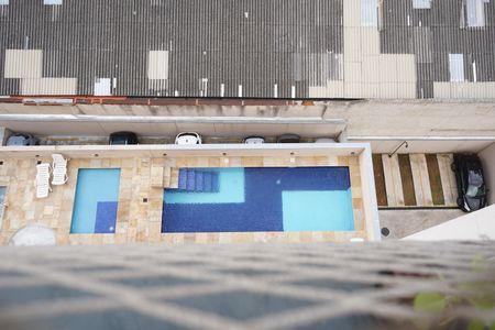 Apartamento à venda com 42m², 2 quartos e 1 vagaÁrea de Serviço - Vista