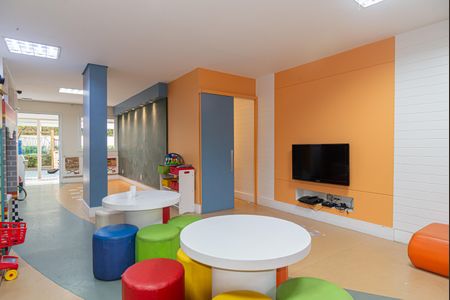 Apartamento à venda com 136m², 3 quartos e 2 vagas Apartamento à venda com 136m², 3 quartos e 2 vagasÁrea comum - Brinquedoteca