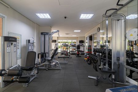 Apartamento à venda com 136m², 3 quartos e 2 vagas Apartamento à venda com 136m², 3 quartos e 2 vagasÁrea comum - Academia