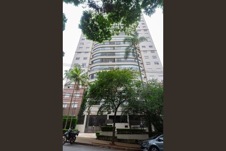 Apartamento à venda com 136m², 3 quartos e 2 vagas Apartamento à venda com 136m², 3 quartos e 2 vagasFachada