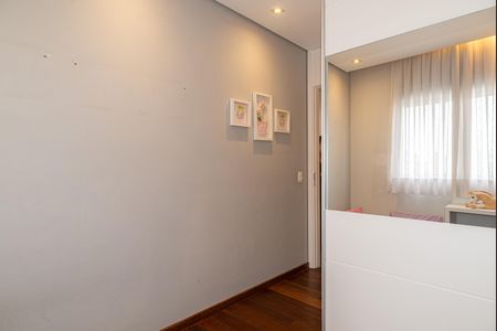 Apartamento à venda com 136m², 3 quartos e 2 vagas Apartamento à venda com 136m², 3 quartos e 2 vagasQuarto 2