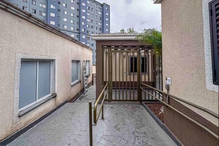 Apartamento para alugar com 45m², 2 quartos e 1 vaga Apartamento para alugar com 45m², 2 quartos e 1 vagaFachada e portaria