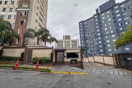 Apartamento para alugar com 45m², 2 quartos e 1 vaga Apartamento para alugar com 45m², 2 quartos e 1 vagaFachada e portaria