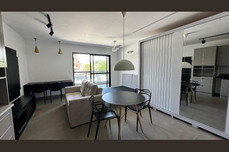Sala de apartamento à venda com 1 quarto, 45m² em Recreio dos Bandeirantes, Rio de Janeiro