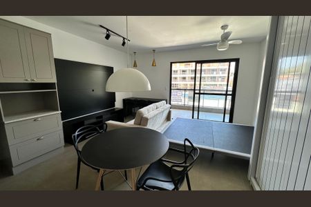Quarto de apartamento à venda com 1 quarto, 45m² em Recreio dos Bandeirantes, Rio de Janeiro