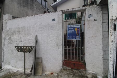 Casa para alugar com 49m², 1 quarto e sem vagaFachada