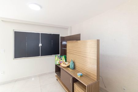 Sala de casa para alugar com 3 quartos, 110m² em Campo Grande, Rio de Janeiro