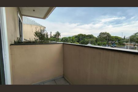 Casa de condomínio à venda com 350m², 4 quartos e 4 vagas Casa de condomínio à venda com 350m², 4 quartos e 4 vagasVaranda do Quarto