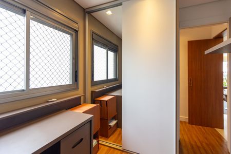 Apartamento à venda com 145m², 3 quartos e 2 vagasQuarto