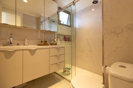 Apartamento à venda com 145m², 3 quartos e 2 vagasBanheiro da Suíte 1