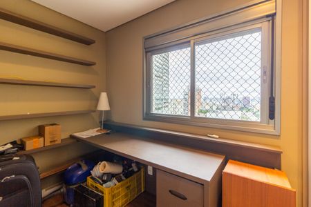 Quarto de apartamento à venda com 3 quartos, 145m² em Vila Madalena, São Paulo