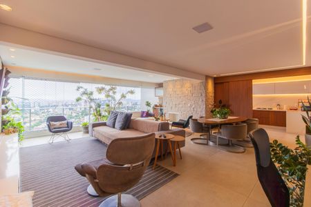 Sala de apartamento à venda com 3 quartos, 145m² em Vila Madalena, São Paulo