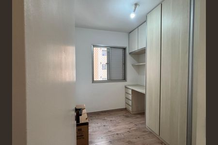 Apartamento à venda com 80m², 3 quartos e 2 vagasQuarto 2
