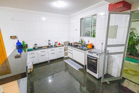 Apartamento para alugar com 190m², 3 quartos e 2 vagasCozinha