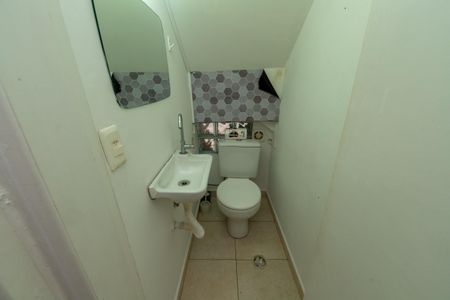 Lavabo de casa de condomínio para alugar com 2 quartos, 59m² em Jardim California, Barueri