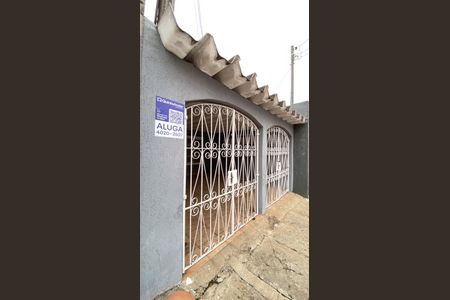 Casa para alugar com 248m², 3 quartos e 2 vagas Casa para alugar com 248m², 3 quartos e 2 vagasFachada - placa