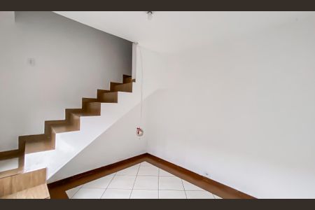 Casa para alugar com 248m², 3 quartos e 2 vagas Casa para alugar com 248m², 3 quartos e 2 vagasSala da casa 2