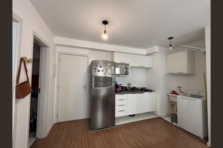 Apartamento à venda com 33m², 1 quarto e sem vaga Apartamento à venda com 33m², 1 quarto e sem vagaCozinha e área de serviço