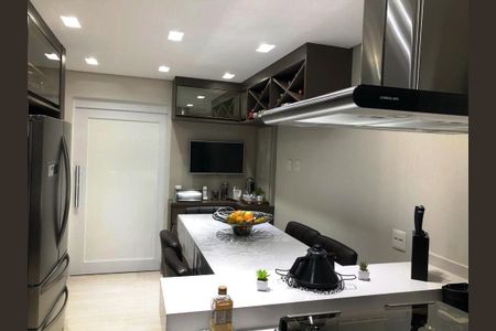 Apartamento à venda com 250m², 3 quartos e 4 vagasCozinha
