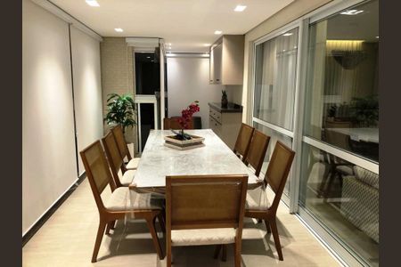 Apartamento à venda com 250m², 3 quartos e 4 vagasVaranda
