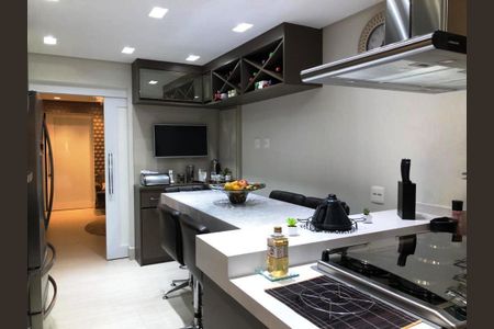 Apartamento à venda com 250m², 3 quartos e 4 vagasCozinha