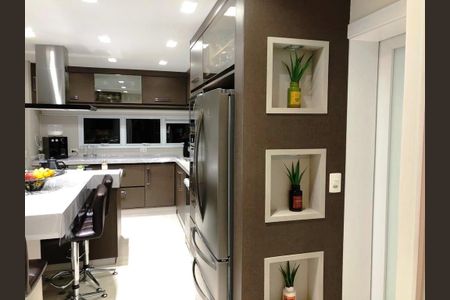 Apartamento à venda com 250m², 3 quartos e 4 vagasCozinha