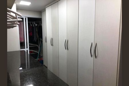 Apartamento à venda com 250m², 3 quartos e 4 vagasÁrea de serviço