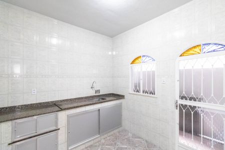 Casa para alugar com 80m², 2 quartos e sem vaga Casa para alugar com 80m², 2 quartos e sem vagaCozinha e Área de Serviço