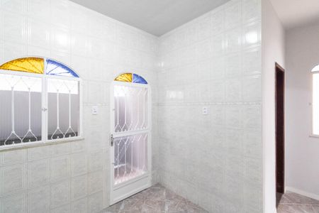 Casa para alugar com 80m², 2 quartos e sem vaga Casa para alugar com 80m², 2 quartos e sem vagaCozinha e Área de Serviço