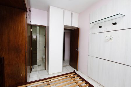 Apartamento para alugar com 121m², 3 quartos e 2 vagasQuarto 2 - Suíte