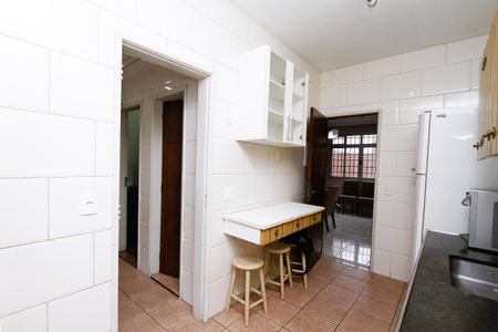Apartamento para alugar com 121m², 3 quartos e 2 vagasCozinha