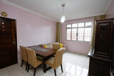 Sala de apartamento para alugar com 3 quartos, 121m² em Padre Eustáquio, Belo Horizonte