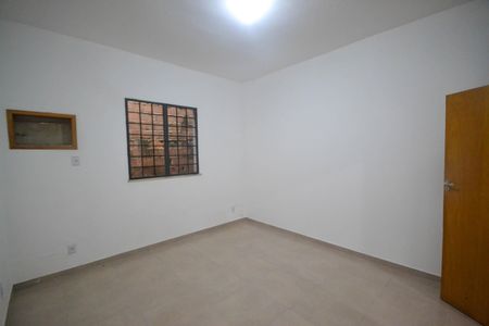 Quarto 1 de casa para alugar com 1 quarto, 60m² em Três Corações, Nova Iguaçu