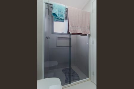 Banheiro de kitnet/studio para alugar com 1 quarto, 21m² em Paraíso, São Paulo