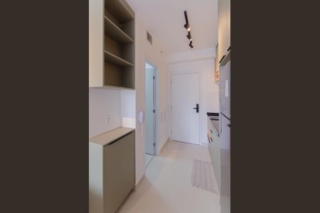 Cozinha de kitnet/studio para alugar com 1 quarto, 21m² em Paraíso, São Paulo