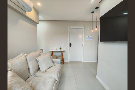 Sala de apartamento para alugar com 2 quartos, 42m² em Santo Cristo, Rio de Janeiro
