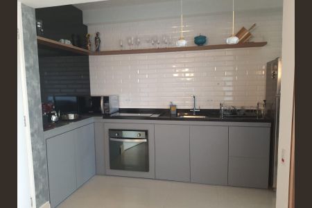 Apartamento para alugar com 65m², 2 quartos e 1 vagaCozinha