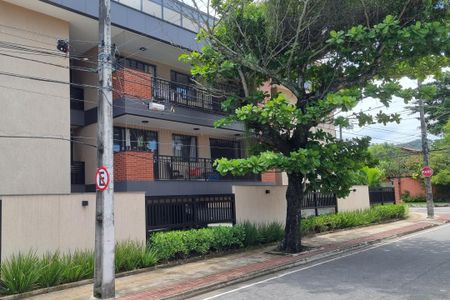 Apartamento à venda com 98m², 2 quartos e 1 vaga Apartamento à venda com 98m², 2 quartos e 1 vagaFachada do bloco