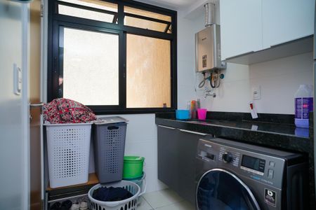 Apartamento à venda com 98m², 2 quartos e 1 vaga Apartamento à venda com 98m², 2 quartos e 1 vagaÁrea de Serviço